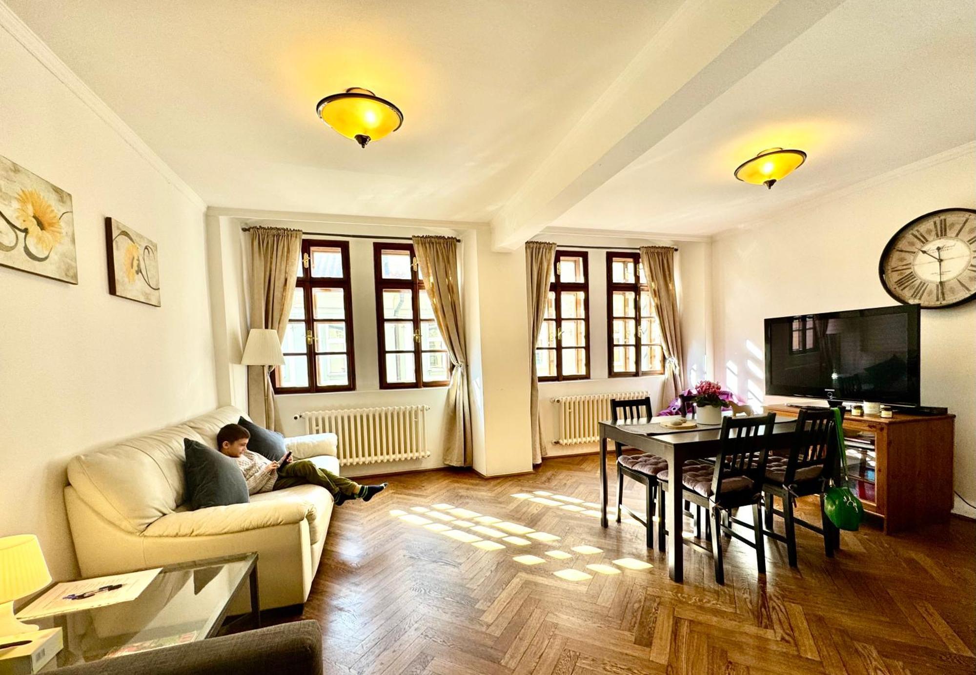 Apartmany Nerudova 36 Prague Exterior photo
